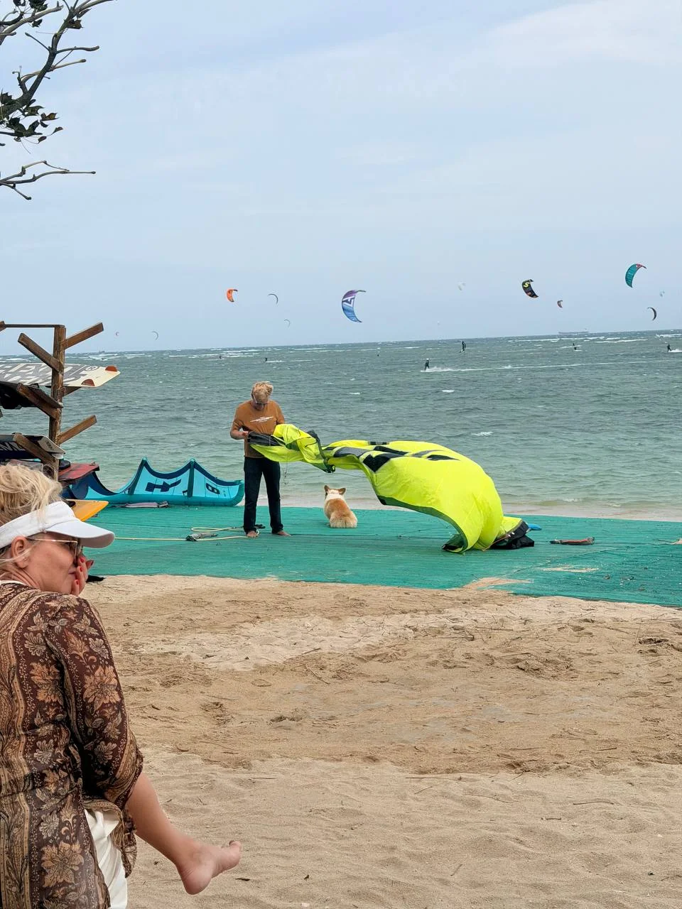 Preparing a kite at Vietnam Surf Camp